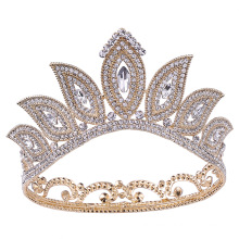 Beauty  party round crown